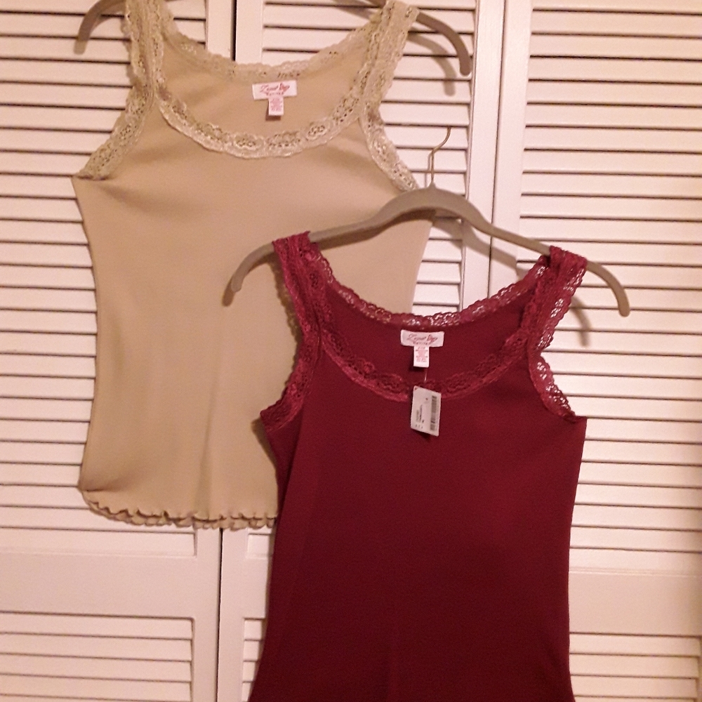Lena Petites M (Set of 2) Magenta andTan Lace Tank